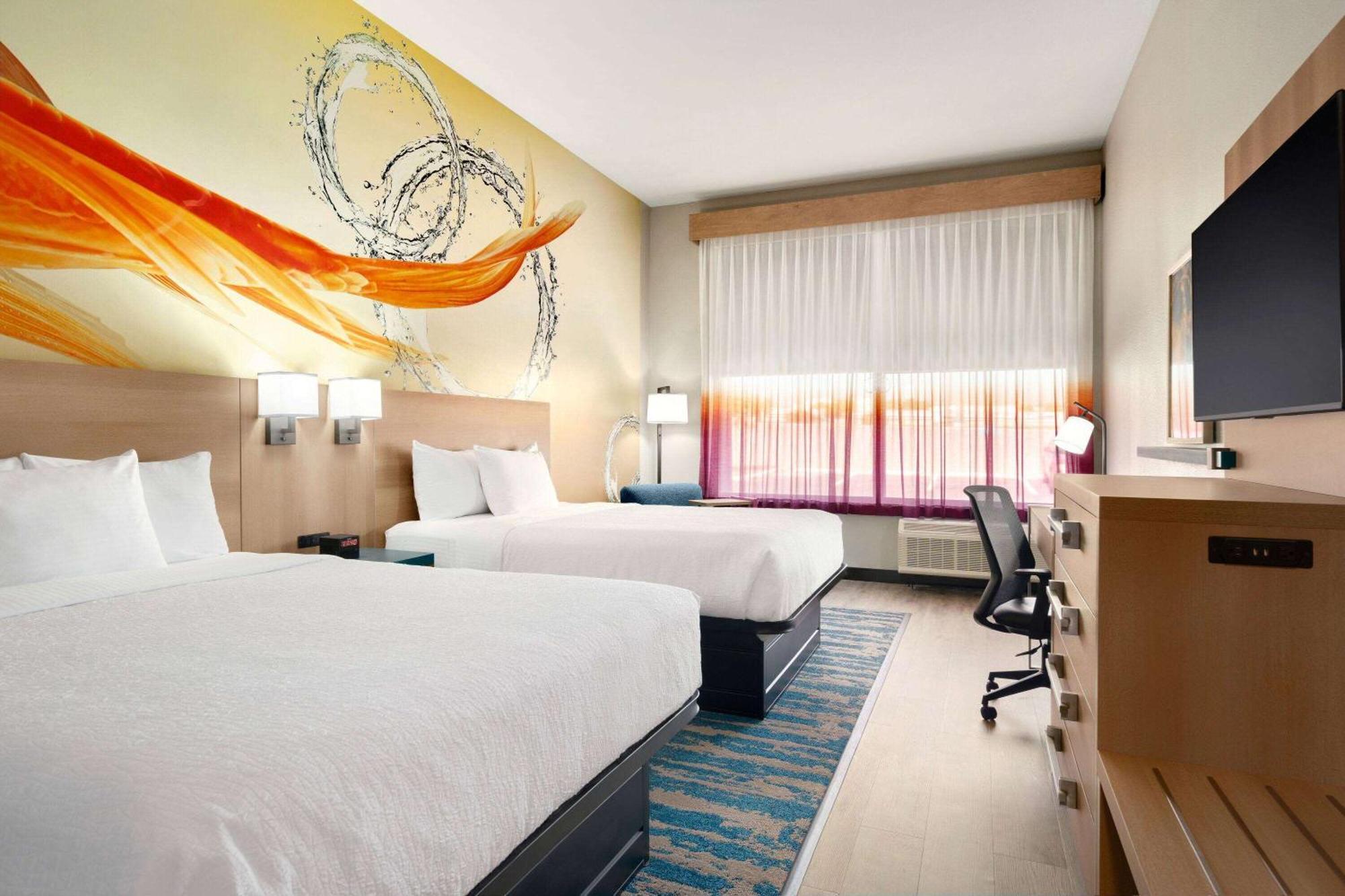 La Quinta Inn & Suites By Wyndham San Antonio Seaworld Lafb Eksteriør billede